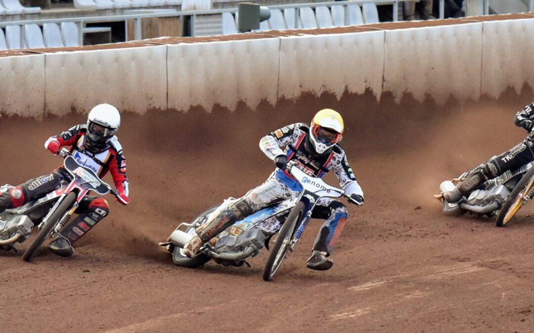 Håb om speedway-tilskuere når snoren går op