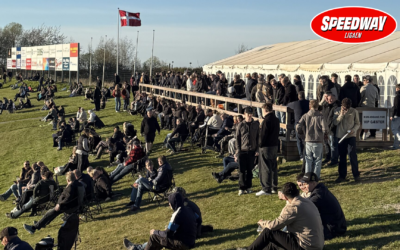 Over 10.000 tilskuere så SpeedwayLigaen blive skudt i gang med et brag